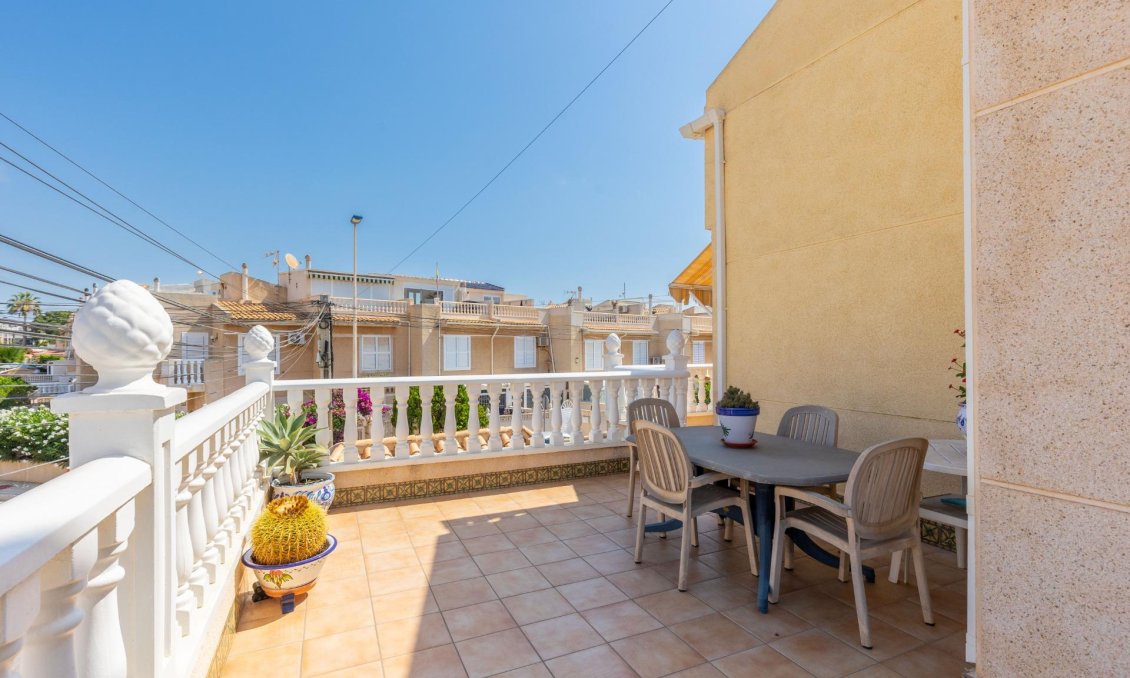 Segunda mano - Town House -
Torrevieja - Los Frutales