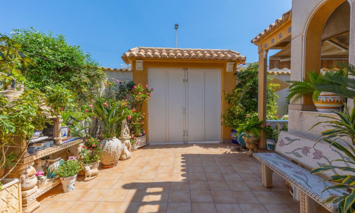 Segunda mano - Town House -
Torrevieja - Los Frutales