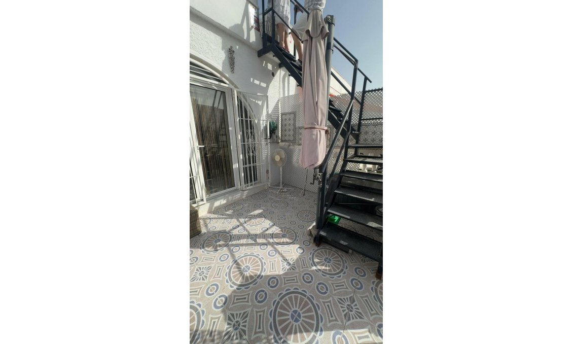 Segunda mano - Bungalow -
Torrevieja - San Luis