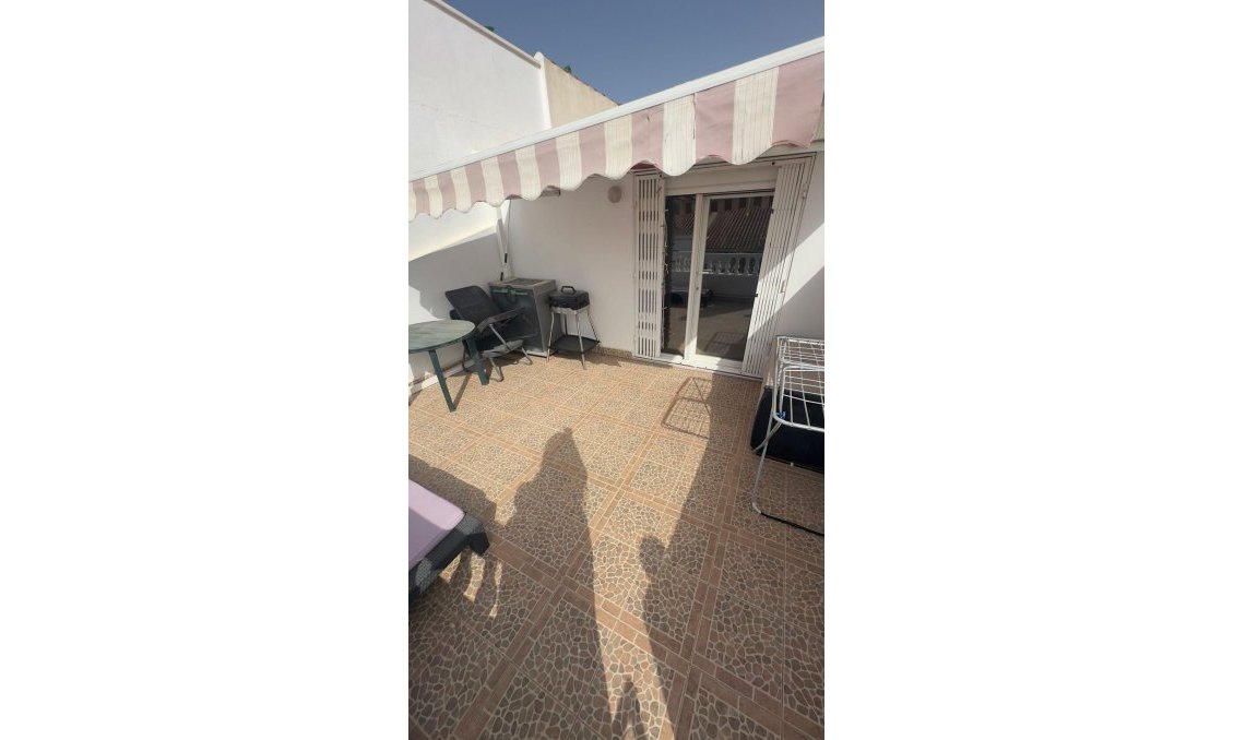 Segunda mano - Bungalow -
Torrevieja - San Luis
