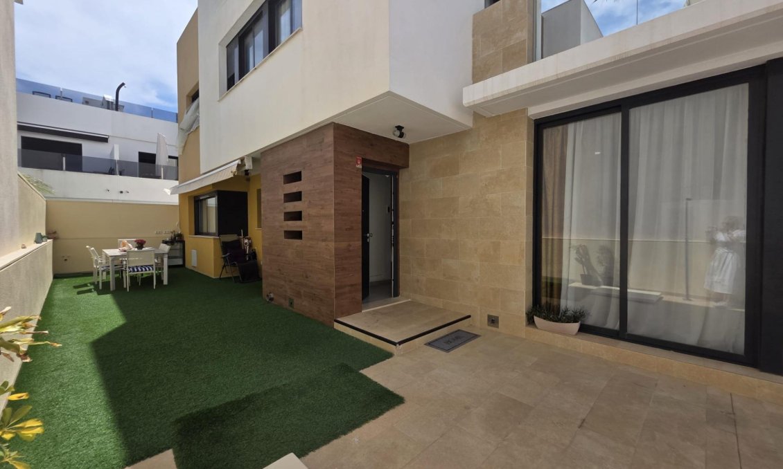 Segunda mano - Semi Detached -
San Pedro del Pinatar - Villa Alegría