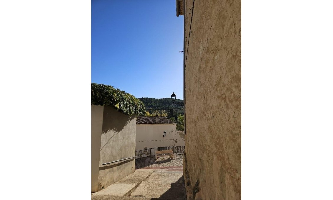 Revânzare - Town House -
Benilloba