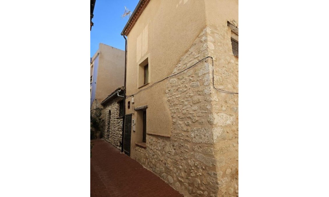 Revânzare - Town House -
Benilloba