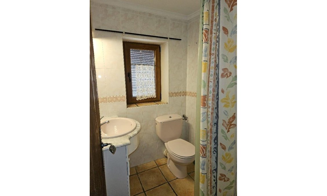 Revânzare - Town House -
Benilloba