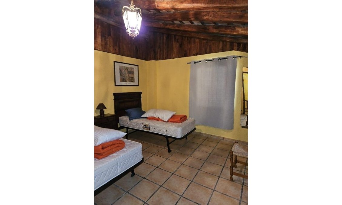 Revânzare - Town House -
Benilloba