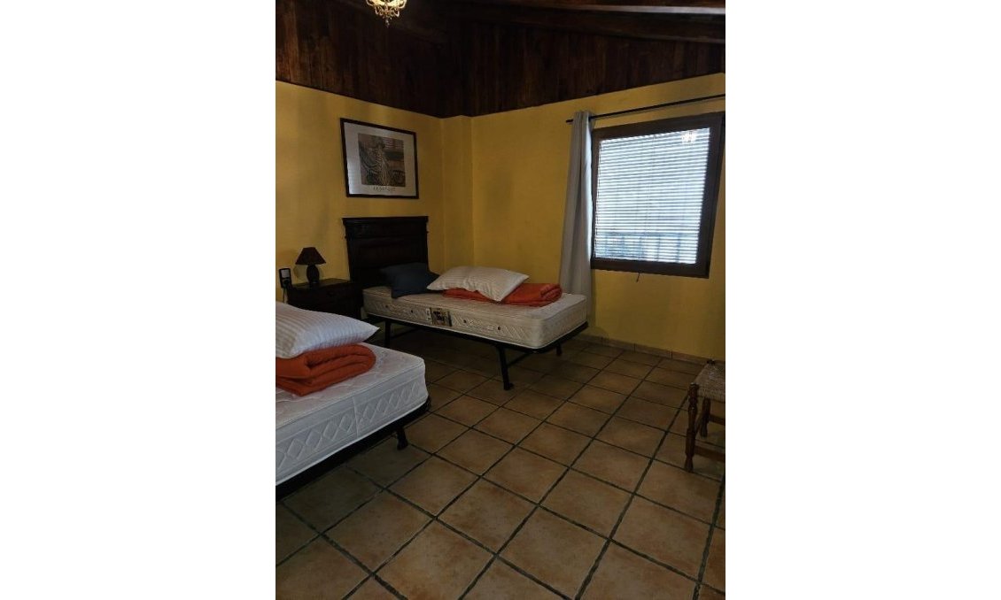 Revânzare - Town House -
Benilloba