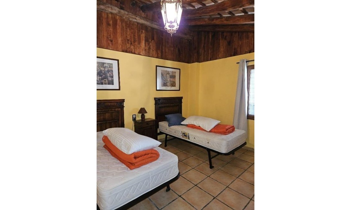 Revânzare - Town House -
Benilloba