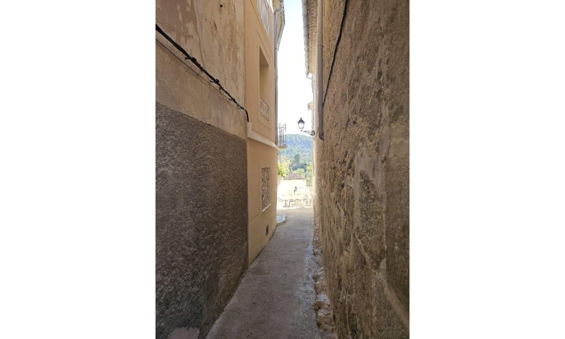 Revânzare - Town House -
Benilloba
