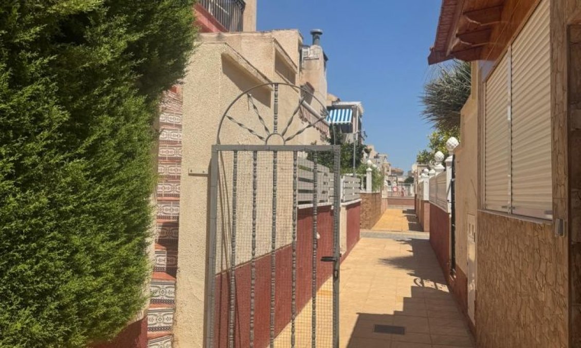 Revente - Appartement -
Orihuela Costa - Costa Blanca