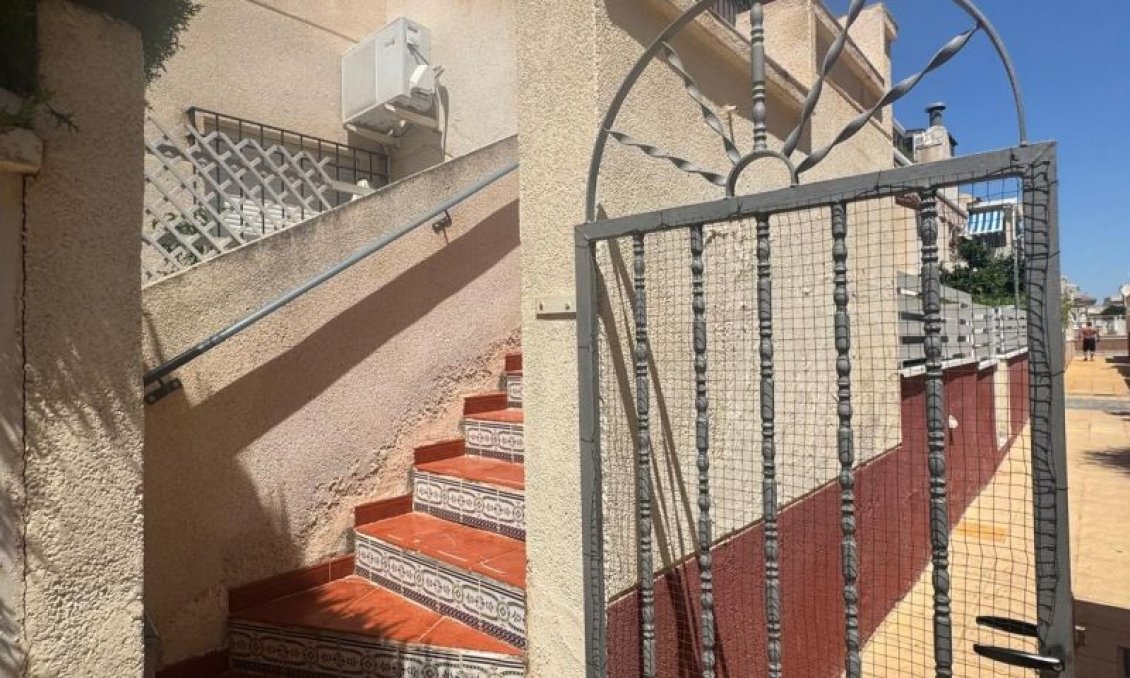 Revente - Appartement -
Orihuela Costa - Costa Blanca