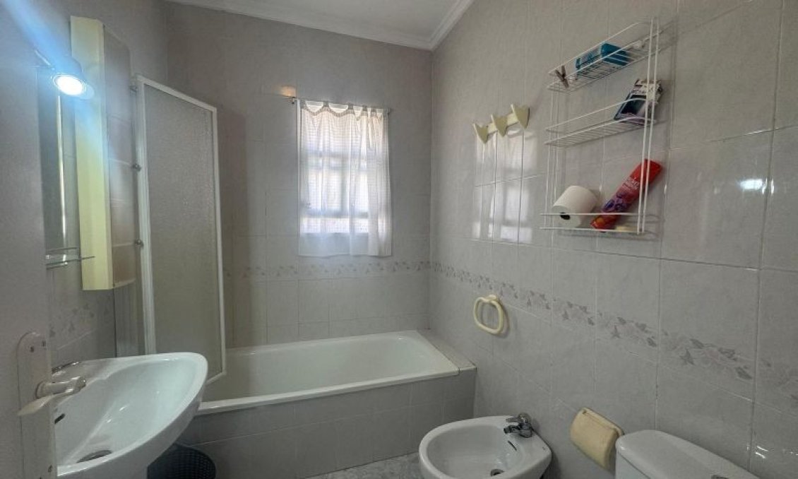 Revente - Appartement -
Orihuela Costa - Costa Blanca