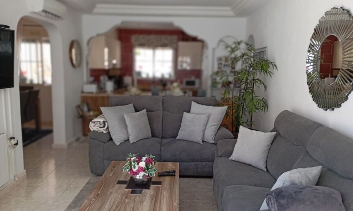 Revente - Villa -
Villamartin - Costa Blanca