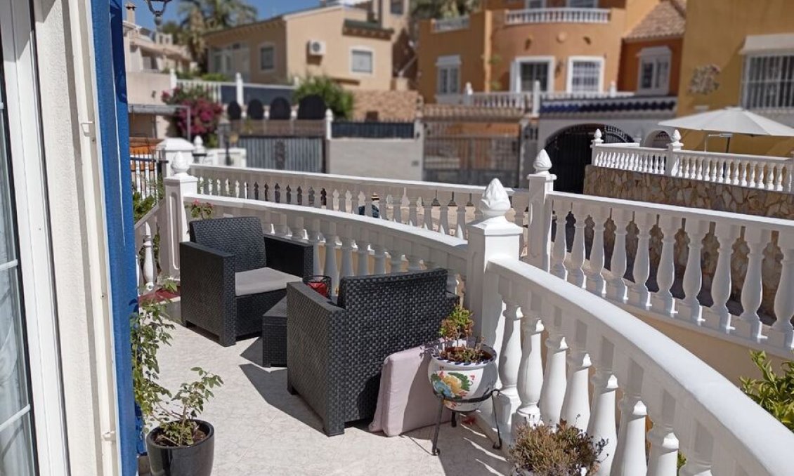 Revente - Villa -
Villamartin - Costa Blanca