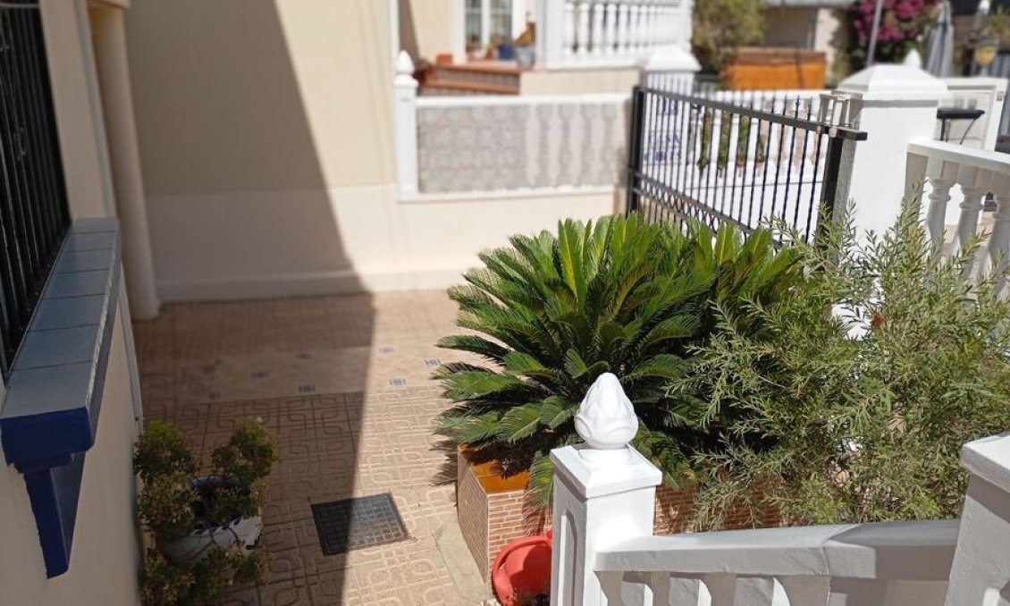 Revente - Villa -
Villamartin - Costa Blanca