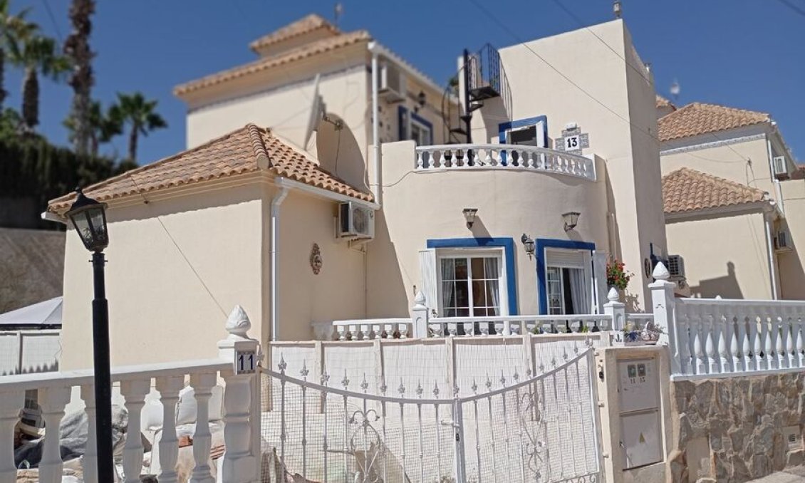 Revente - Villa -
Villamartin - Costa Blanca