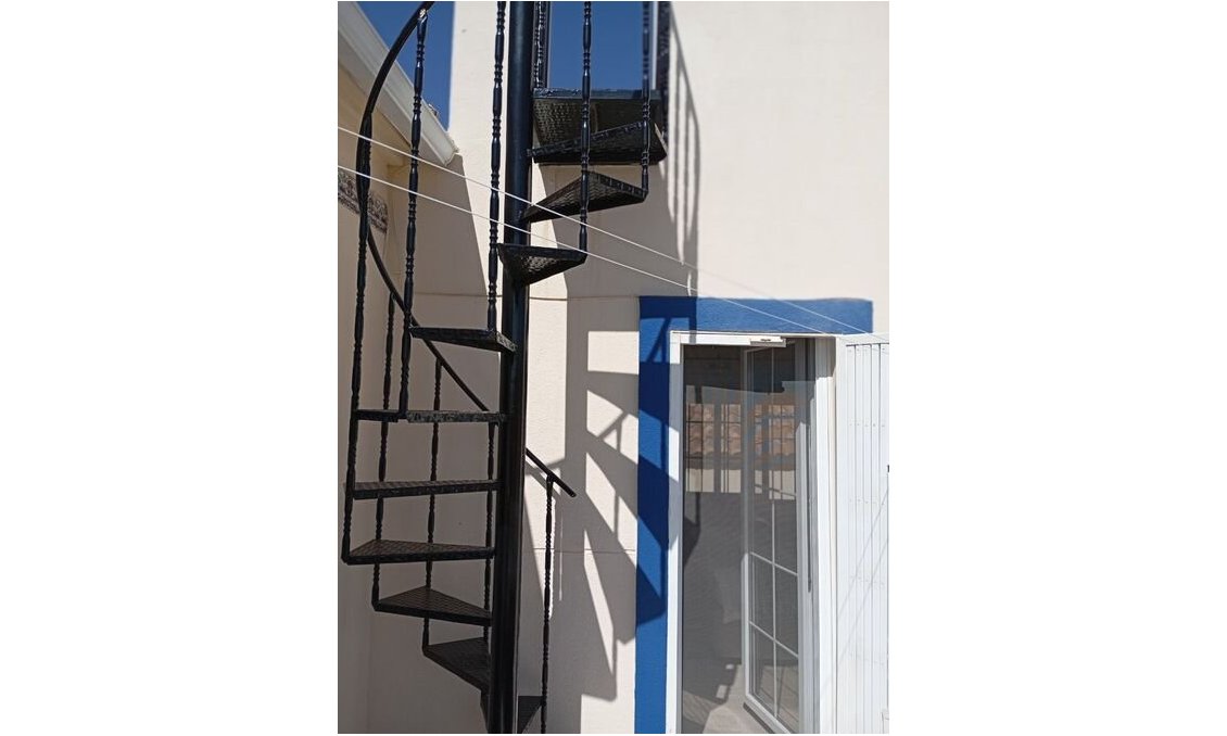 Revente - Villa -
Villamartin - Costa Blanca