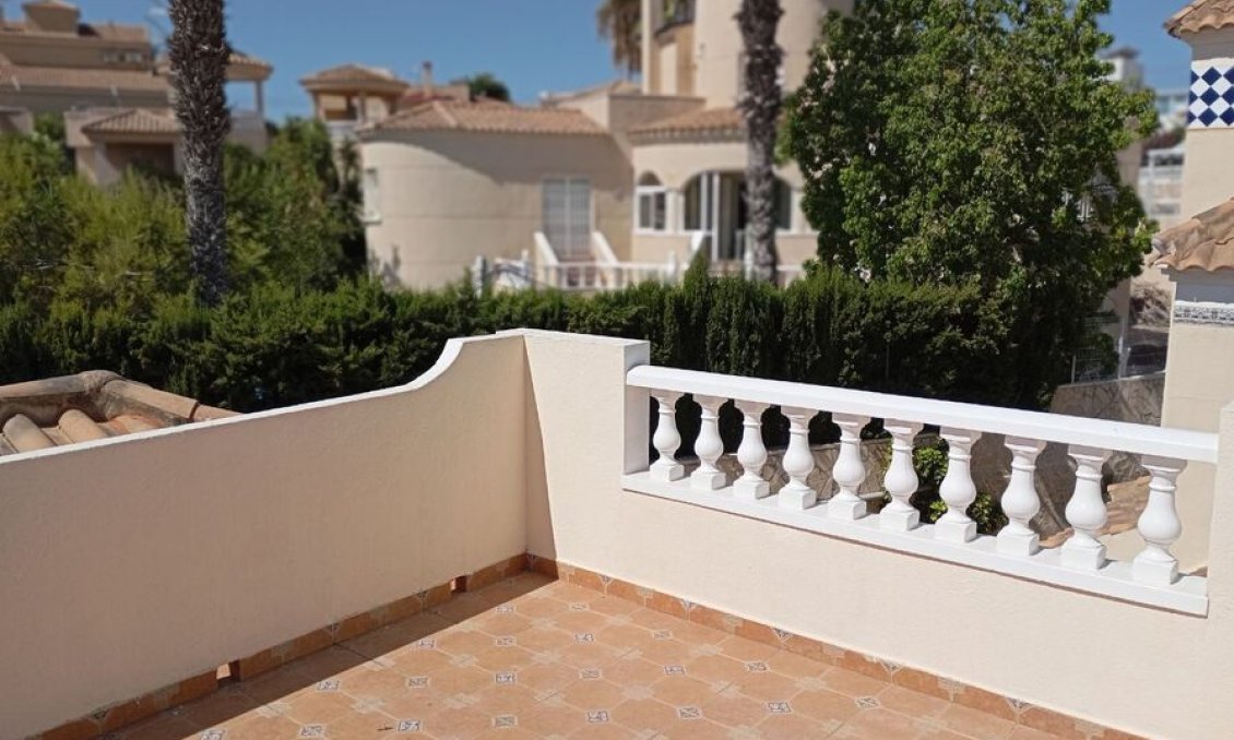 Revente - Villa -
Villamartin - Costa Blanca