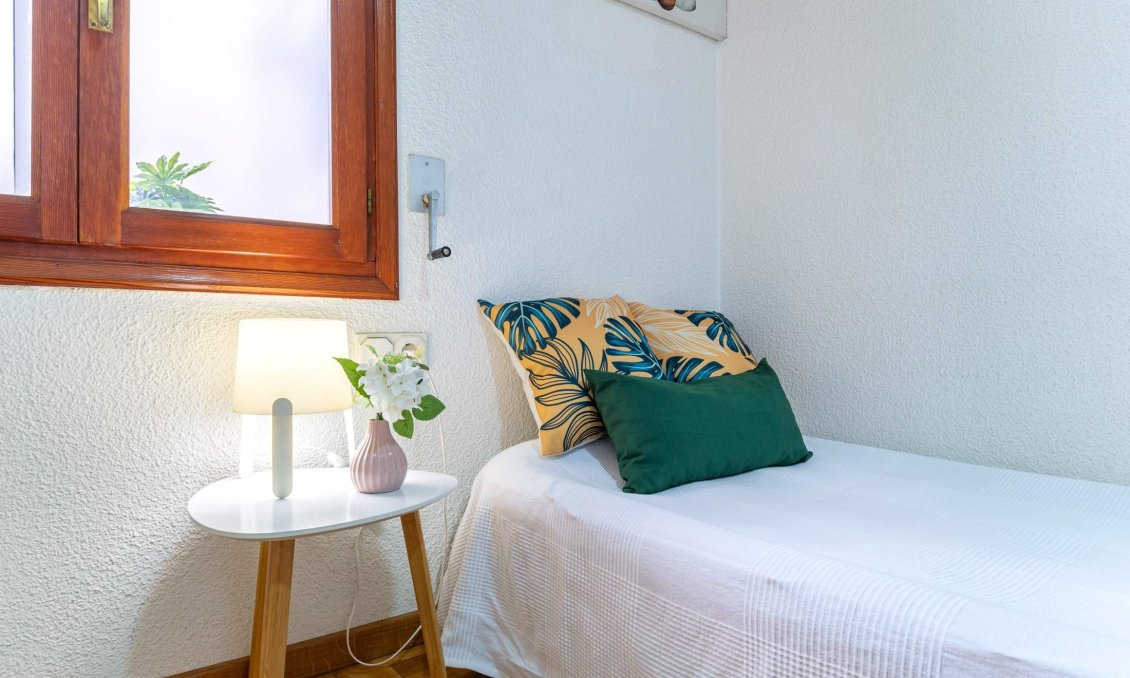 Revânzare - Apartament -
Alicante - Centro