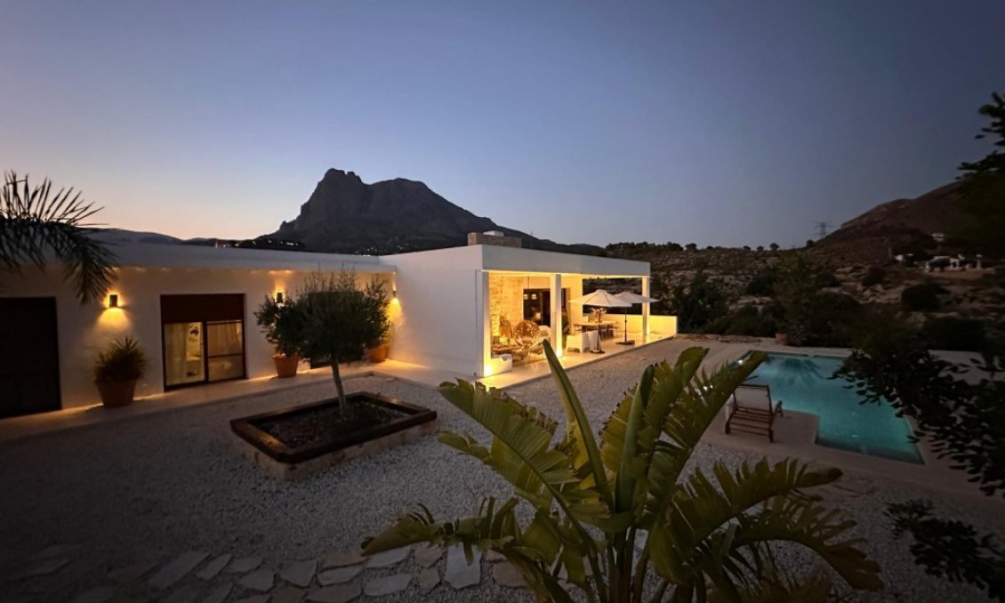 Segunda mano - Villa -
Finestrat - Costa Blanca