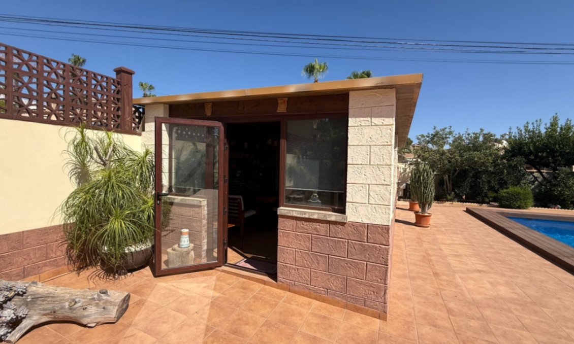 Segunda mano - Villa -
Torrevieja - Costa Blanca