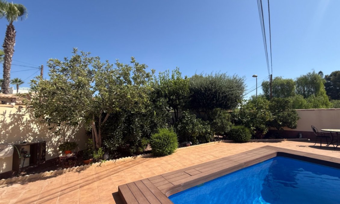 Segunda mano - Villa -
Torrevieja - Costa Blanca