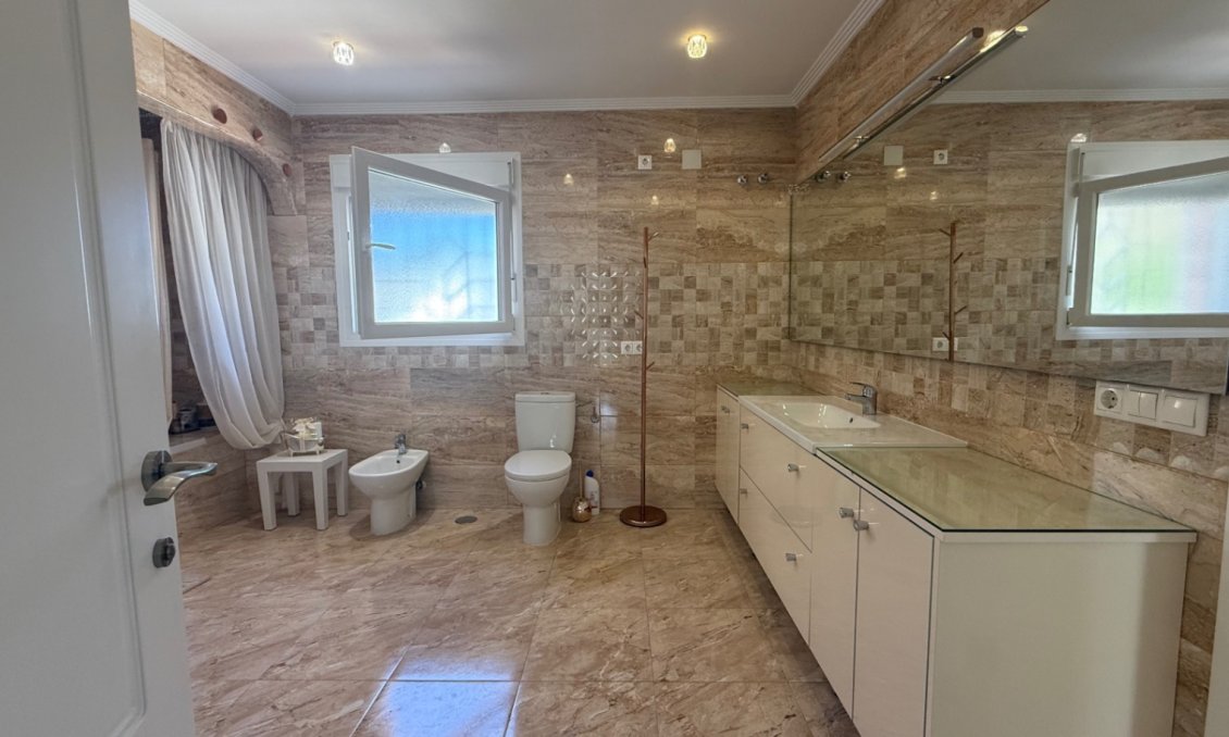 Segunda mano - Villa -
Torrevieja - Costa Blanca