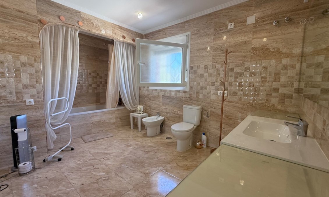 Segunda mano - Villa -
Torrevieja - Costa Blanca