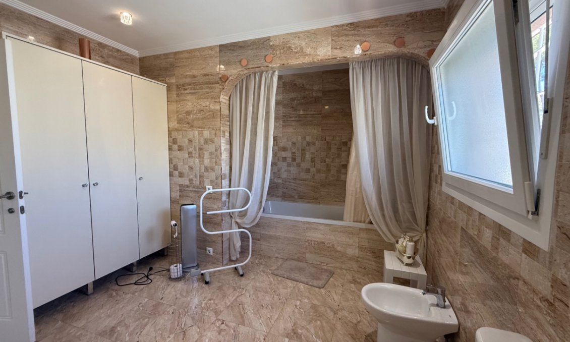 Segunda mano - Villa -
Torrevieja - Costa Blanca