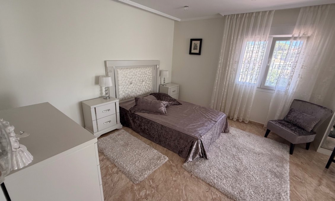 Segunda mano - Villa -
Torrevieja - Costa Blanca