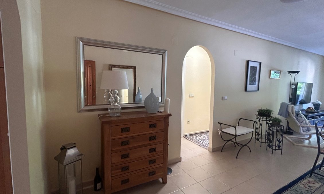 Használt Ingatlanok - Apartman -
Jacarilla - Inland