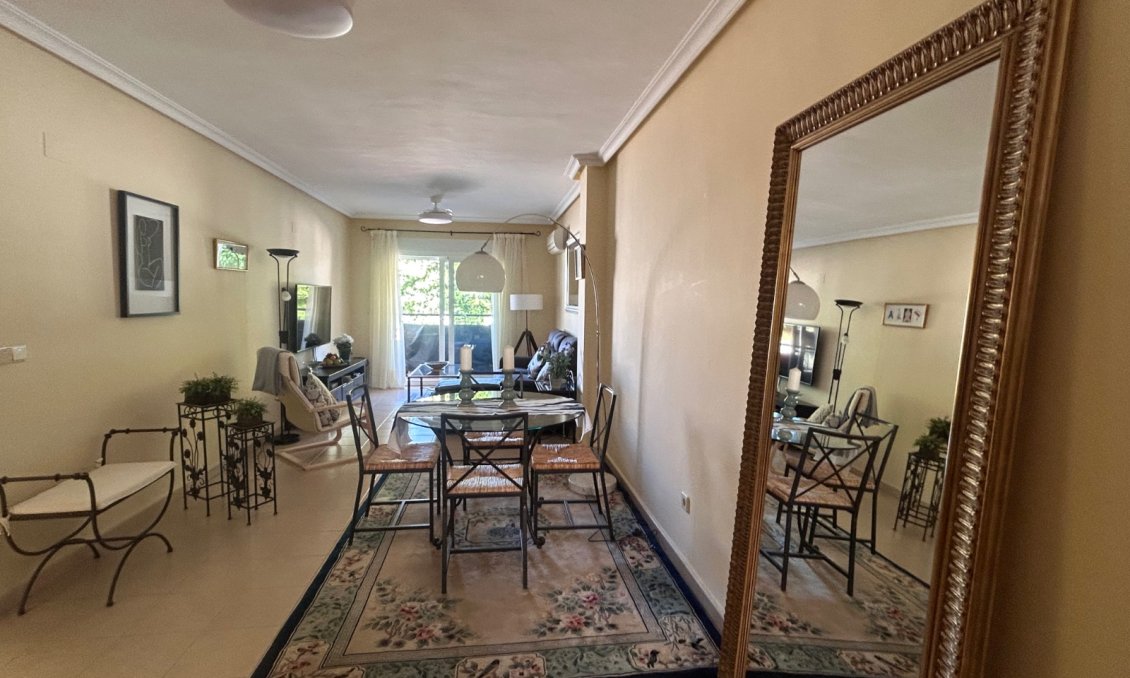 Használt Ingatlanok - Apartman -
Jacarilla - Inland