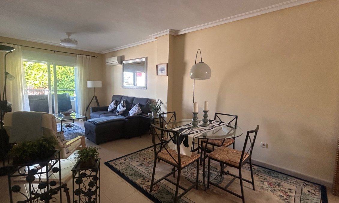 Használt Ingatlanok - Apartman -
Jacarilla - Inland