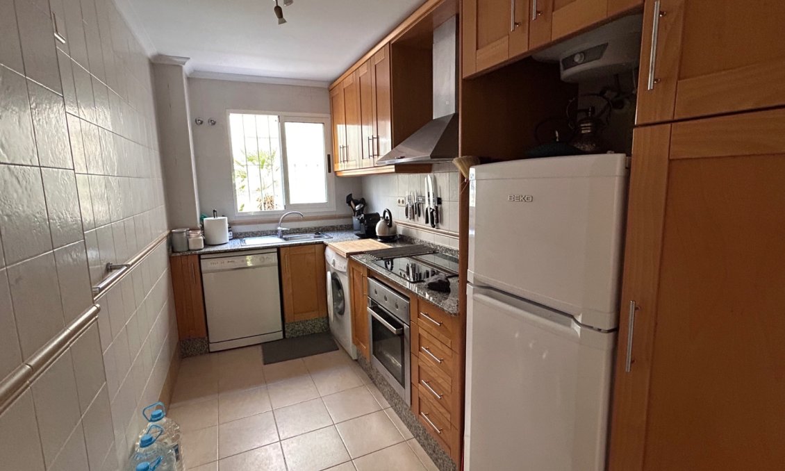 Használt Ingatlanok - Apartman -
Jacarilla - Inland