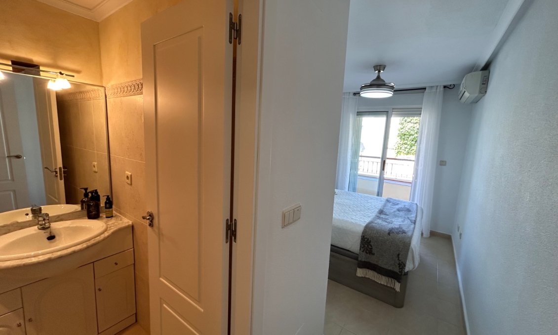 Használt Ingatlanok - Apartman -
Jacarilla - Inland