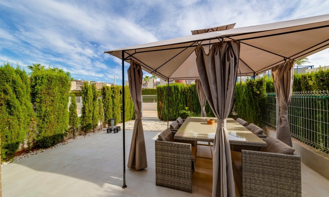 Resale - Town House -
Torrevieja - Sector 25