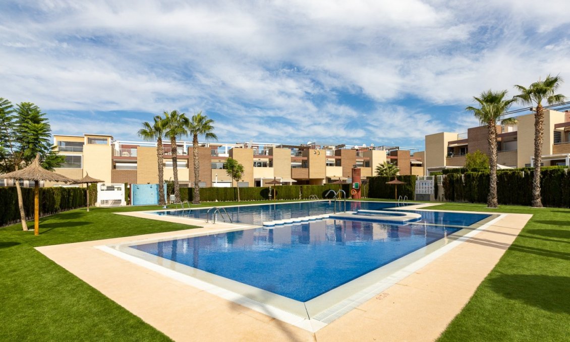Resale - Town House -
Torrevieja - Sector 25
