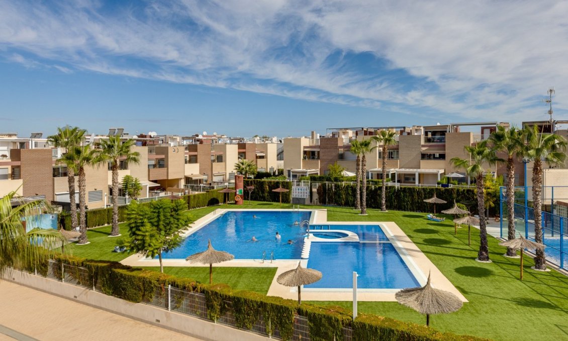 Resale - Town House -
Torrevieja - Sector 25