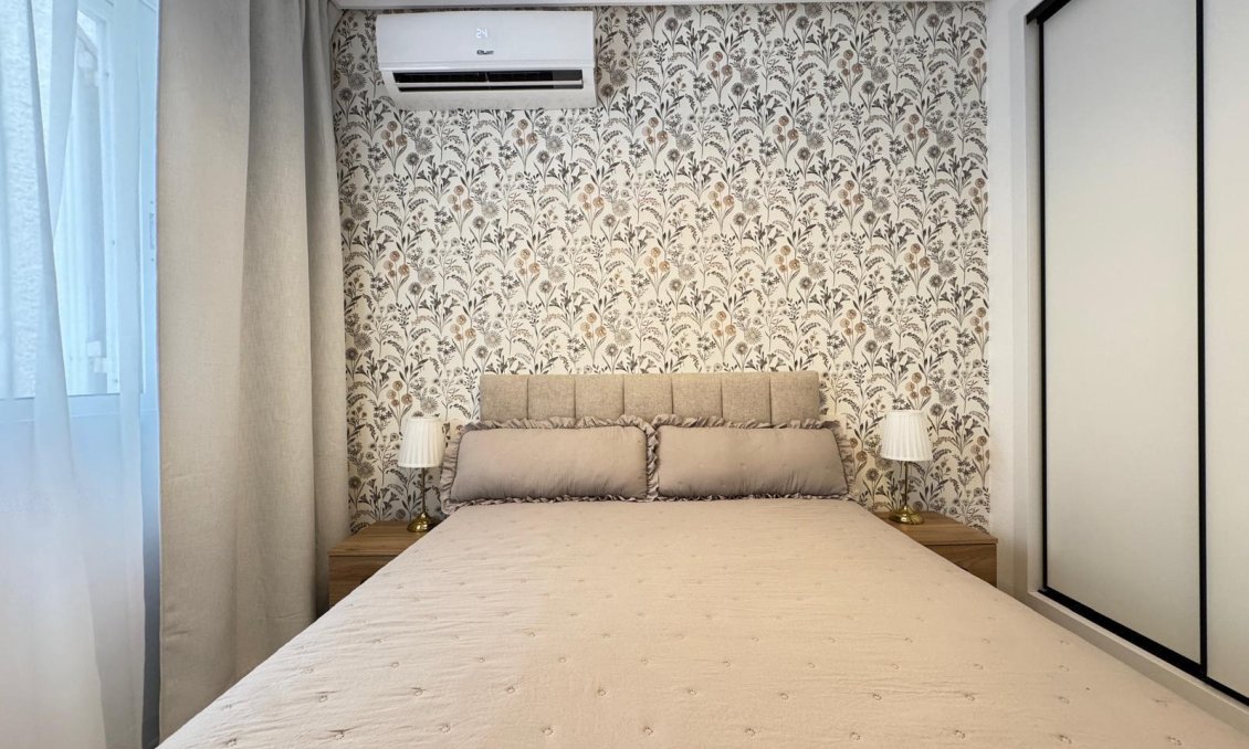 Segunda mano - Apartamento -
Torrevieja - Playa de los Locos