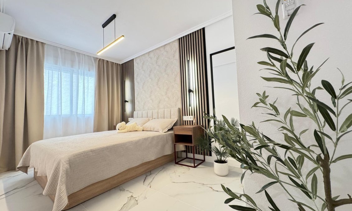 Segunda mano - Apartamento -
Torrevieja - Playa de los Locos