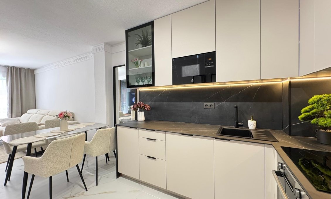 Segunda mano - Apartamento -
Torrevieja - Playa de los Locos