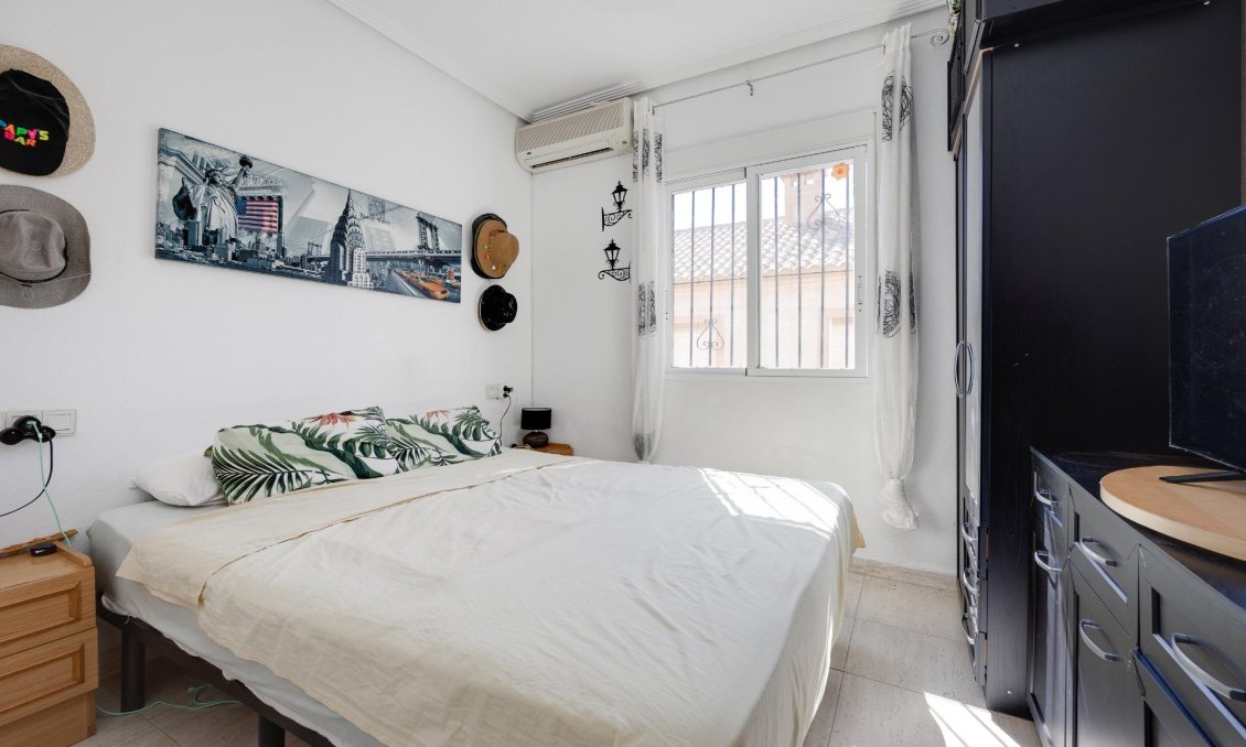 Használt Ingatlanok - Bungaló -
Torrevieja - Aguas Nuevas