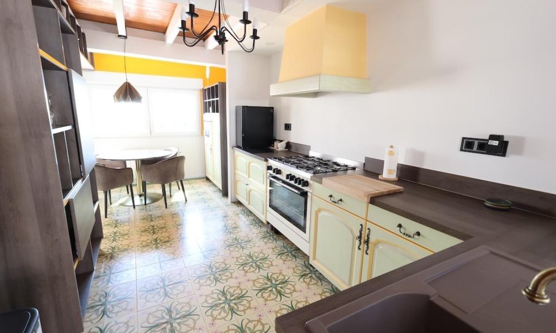 Resale - Villa -
Orihuela Costa - Costa Blanca