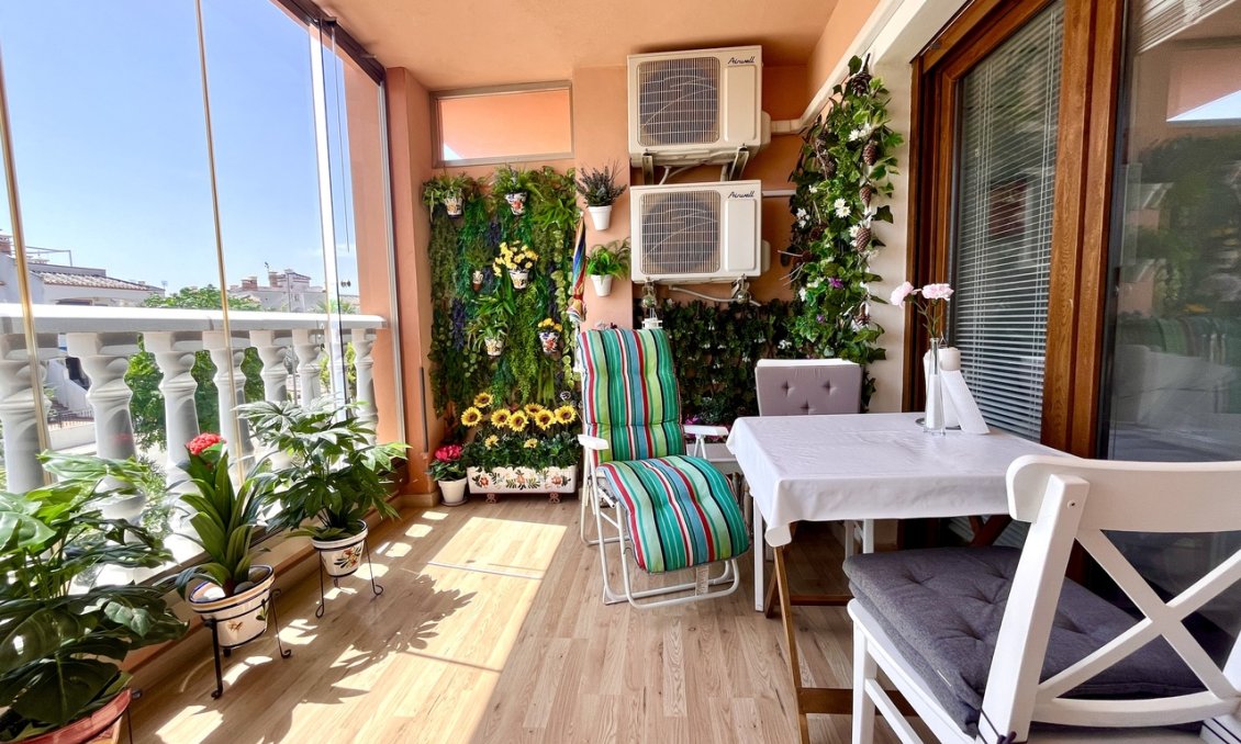 Segunda mano - Apartamento -
Villamartin - Costa Blanca