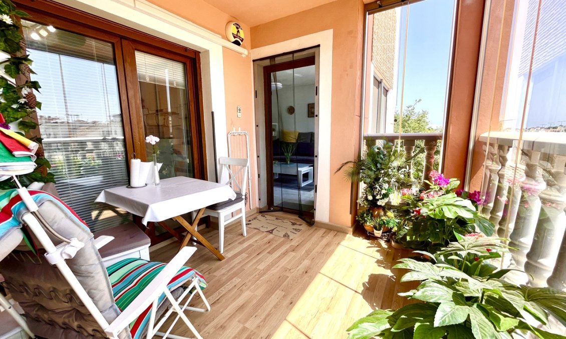 Segunda mano - Apartamento -
Villamartin - Costa Blanca