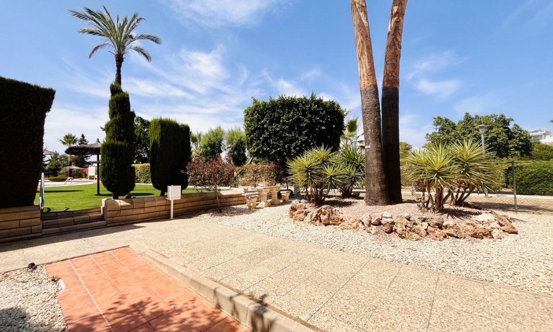 Segunda mano - Apartamento -
Villamartin - Costa Blanca