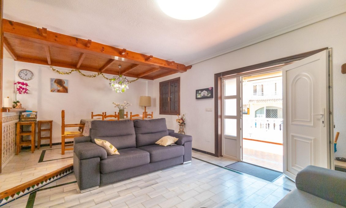 Resale - Town House -
Torrevieja - Cabo Cervera