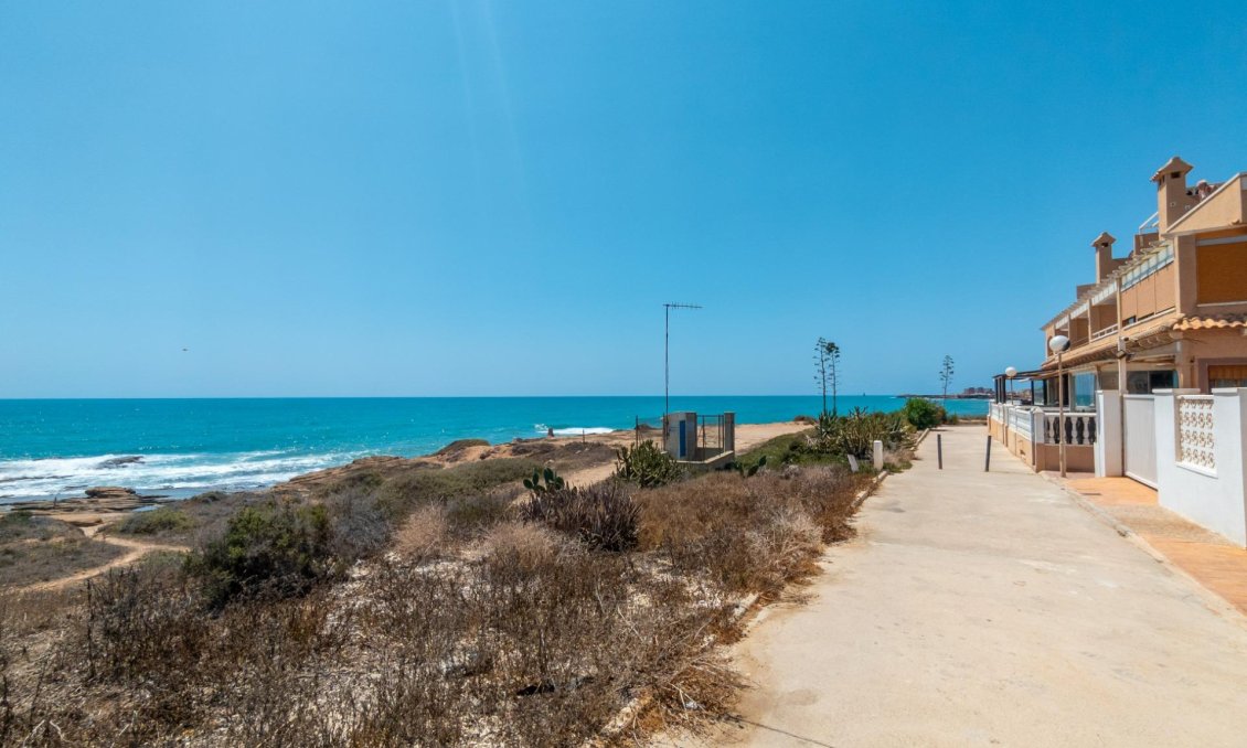 Resale - Town House -
Torrevieja - Cabo Cervera