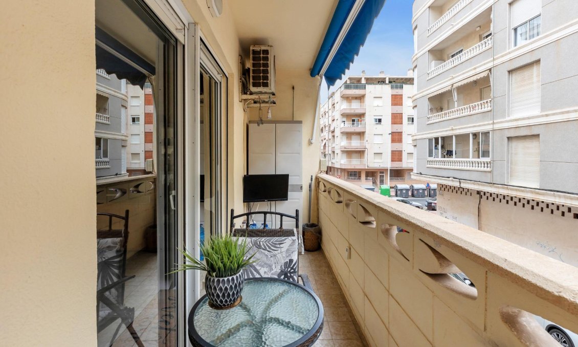 Segunda mano - Apartamento -
Torrevieja - Playa del Cura