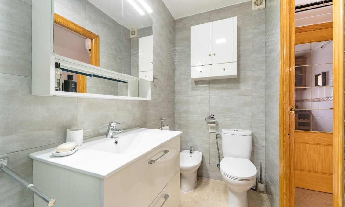 Segunda mano - Duplex -
Torrevieja - Playa De Los Naufragos
