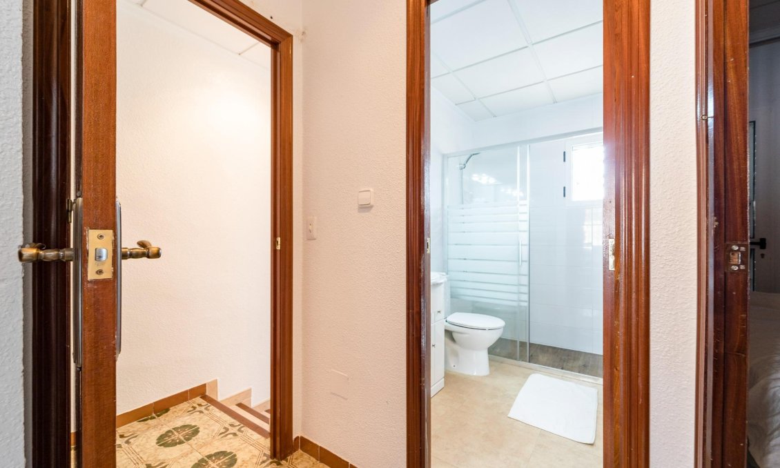 Segunda mano - Duplex -
Torrevieja - Playa De Los Naufragos